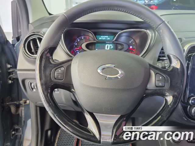 Renault Korea QM3 2017 — photo 11