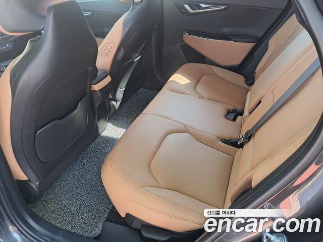 Kia EV6 2022 — photo 9