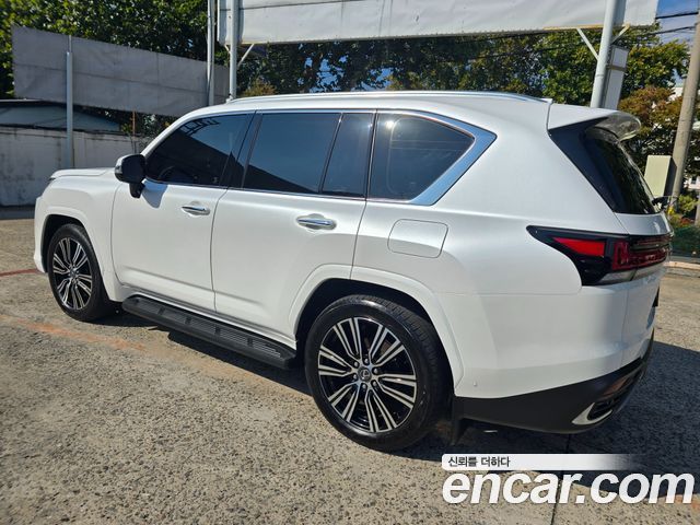 Lexus LX 2025 — photo 2