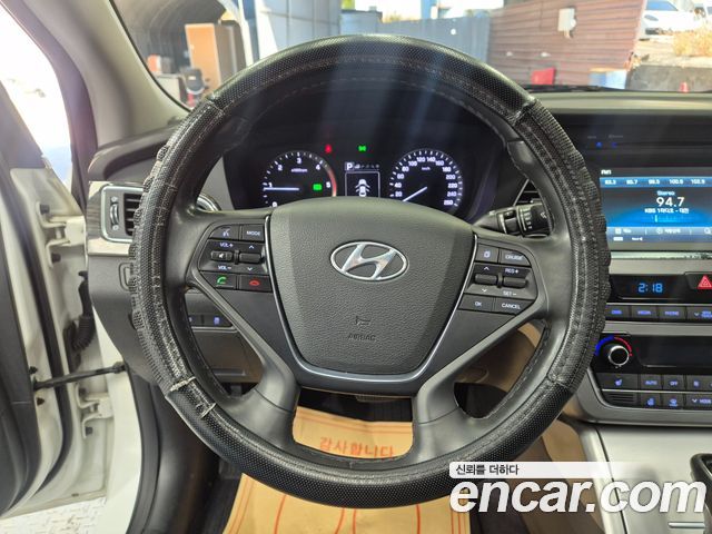 Hyundai Sonata 2016 — photo 11