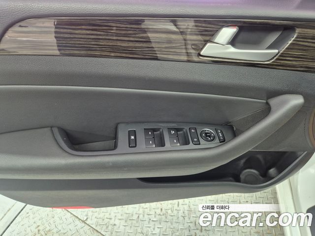 Hyundai Sonata 2016 — photo 13