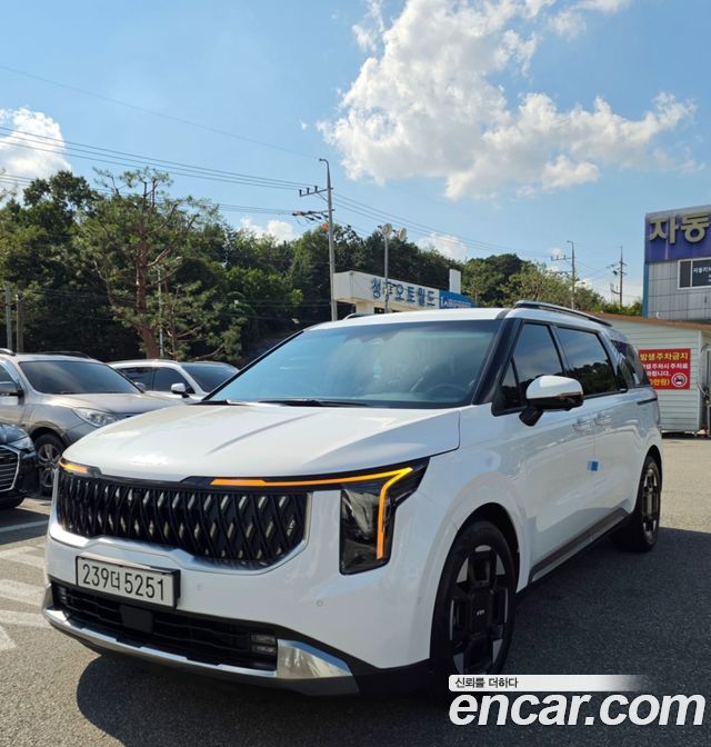 Kia Canival 2024 — photo 1