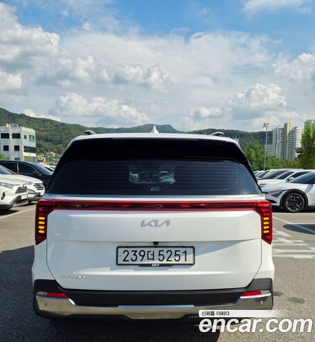 Kia Canival 2024 — photo 4