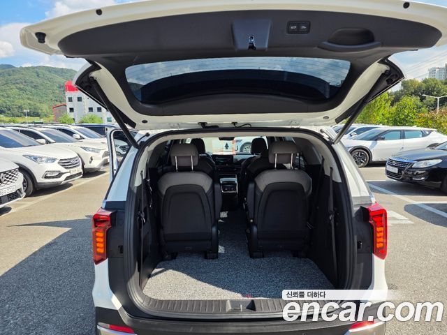 Kia Canival 2024 — photo 7