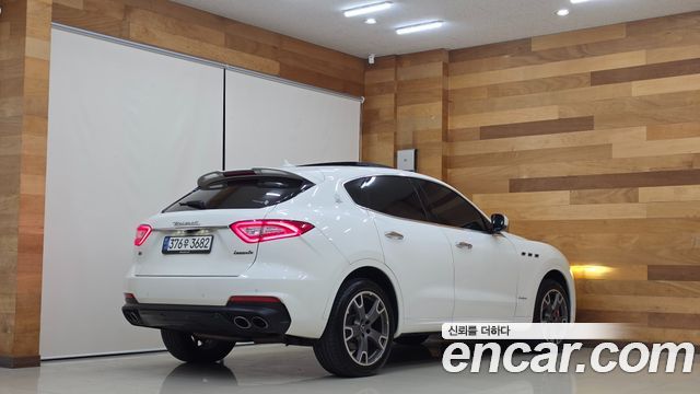 Maserati Levante 2020 — photo 2