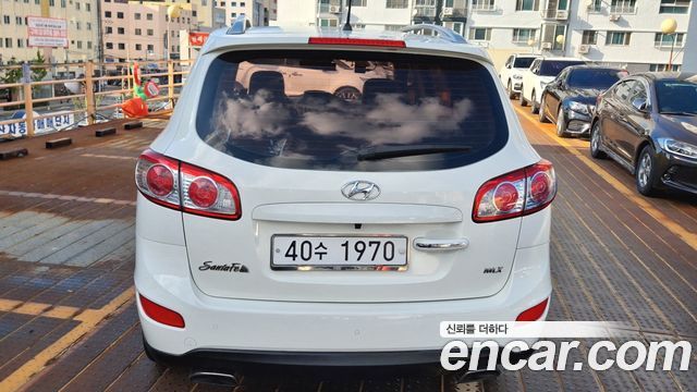 Hyundai Santafe 2011 — photo 2