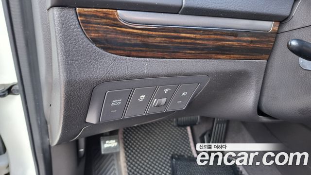 Hyundai Santafe 2011 — photo 16