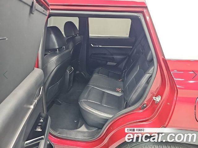 KG Mobility Torres 2023 — photo 12
