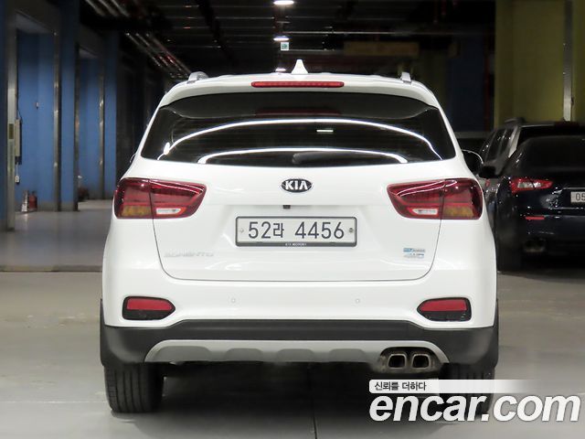Kia Sorento 2018 — photo 3