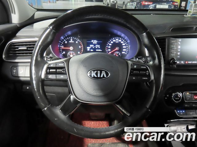 Kia Sorento 2018 — photo 14