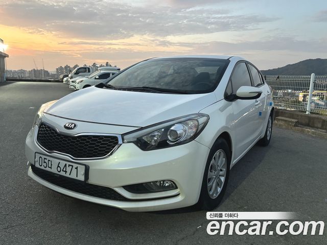 Kia K3 2015 — photo 1