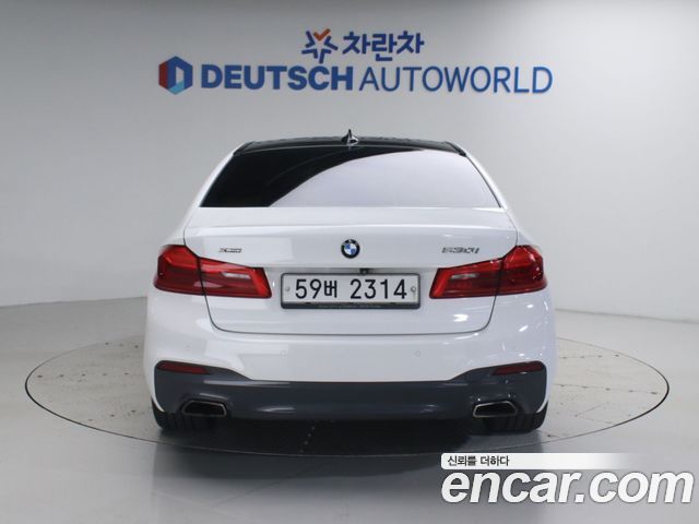 BMW 5-Series 2018 — photo 5