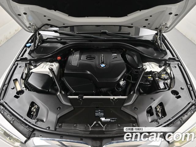 BMW 5-Series 2018 — photo 6