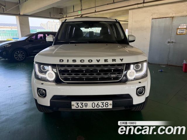 Land Rover Discovery 2016 — photo 2