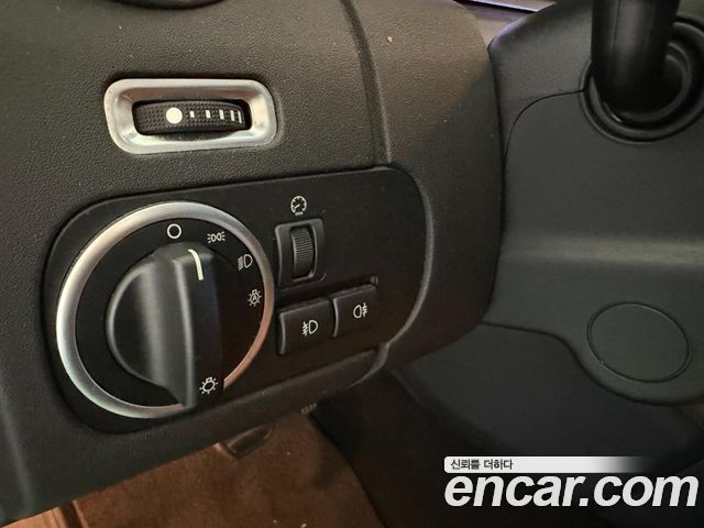 Land Rover Discovery 2016 — photo 16