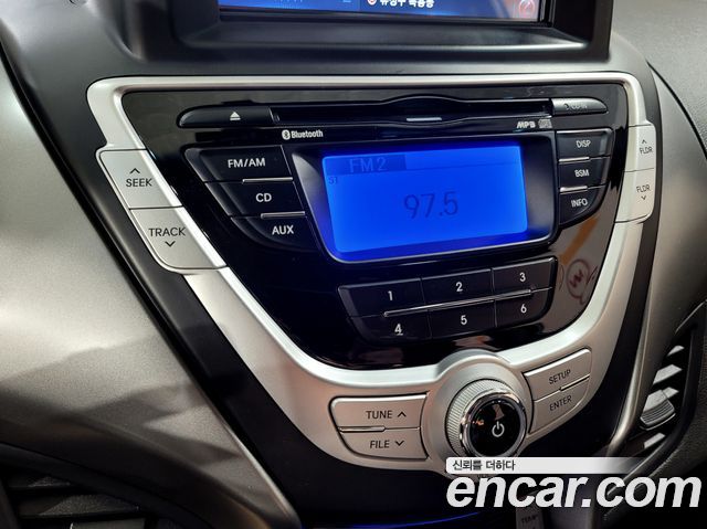 Hyundai AVANTE 2012 — photo 15
