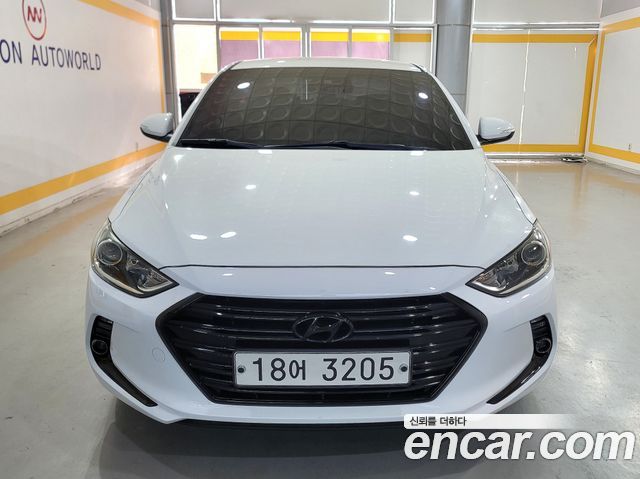 Hyundai AVANTE 2018 — photo 2
