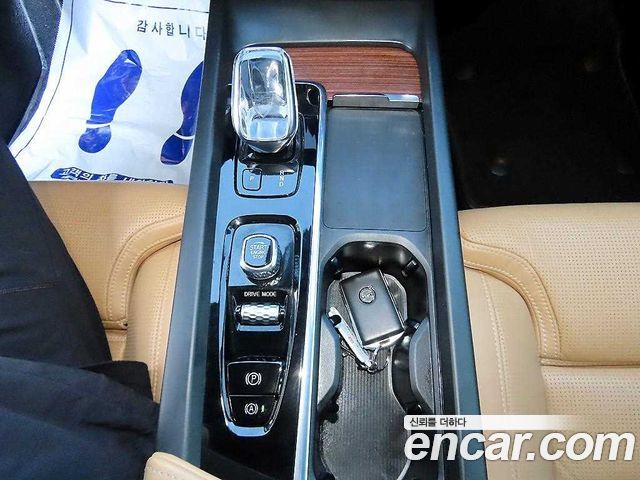 Volvo S60 2021 — photo 9