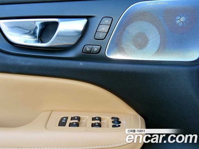 Volvo S60 2021 — photo 14