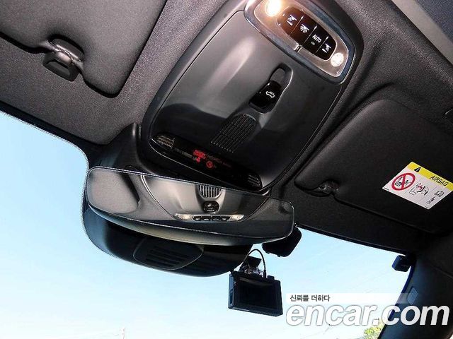 Volvo S60 2021 — photo 18