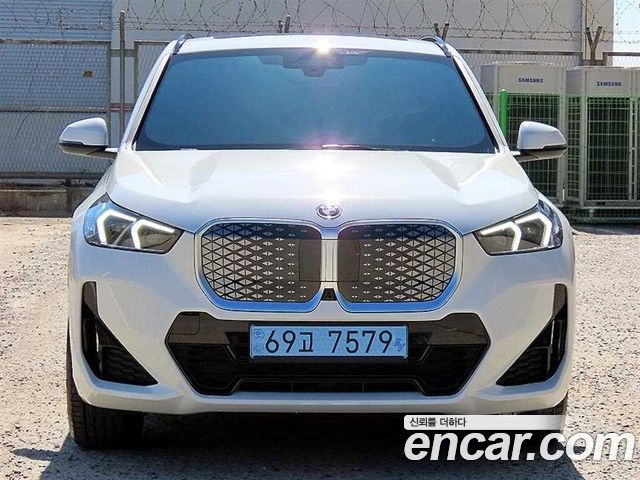 BMW iX1 2026 — photo 3