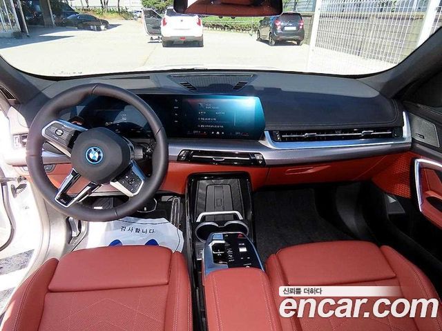BMW iX1 2026 — photo 7