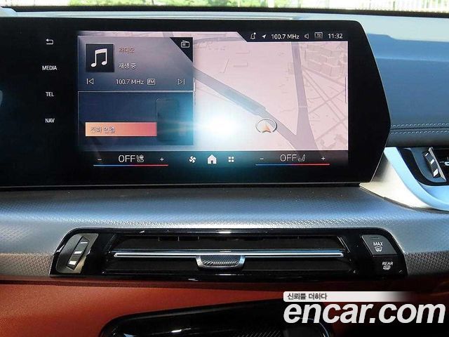BMW iX1 2026 — photo 16
