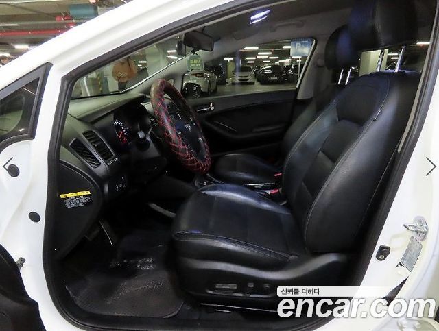 Kia K3 2013 — photo 6