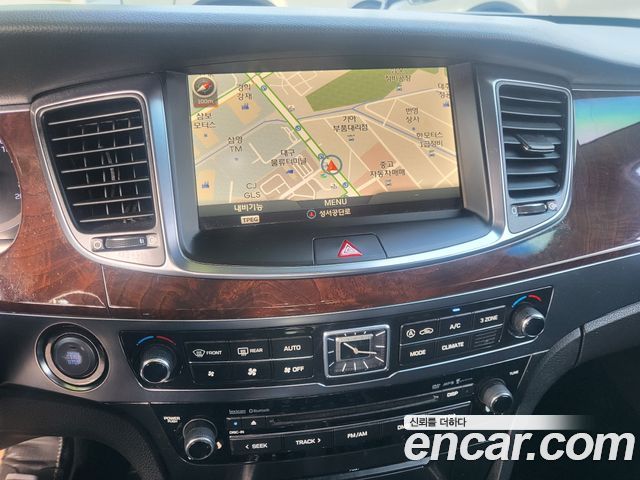 Hyundai Equus 2014 — photo 8