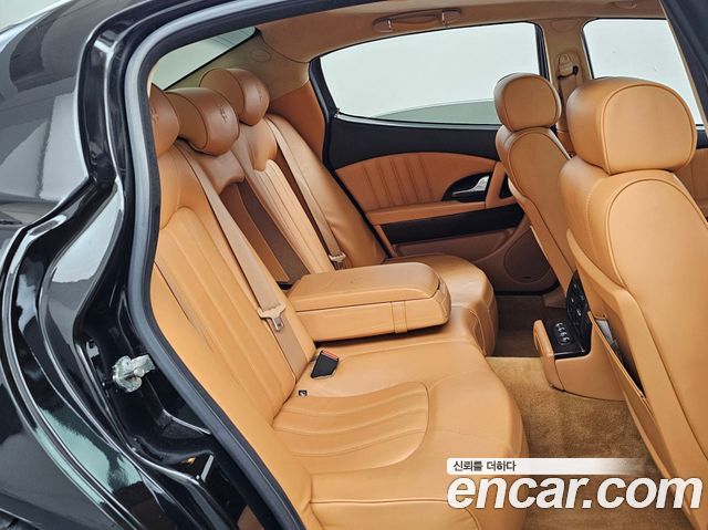 Maserati Quattroporte 2011 — photo 12