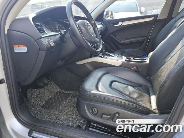 Audi A4 2012 — photo 5