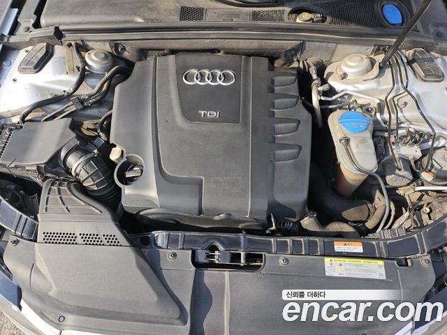 Audi A4 2012 — photo 6