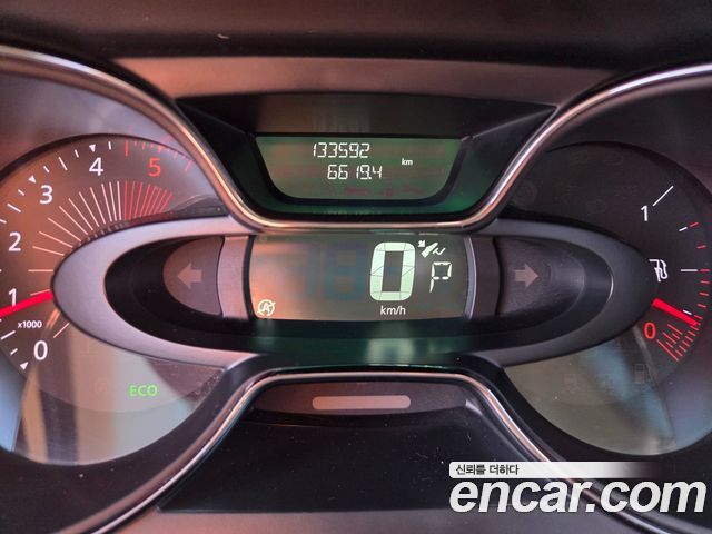 Renault Korea QM3 2017 — photo 10