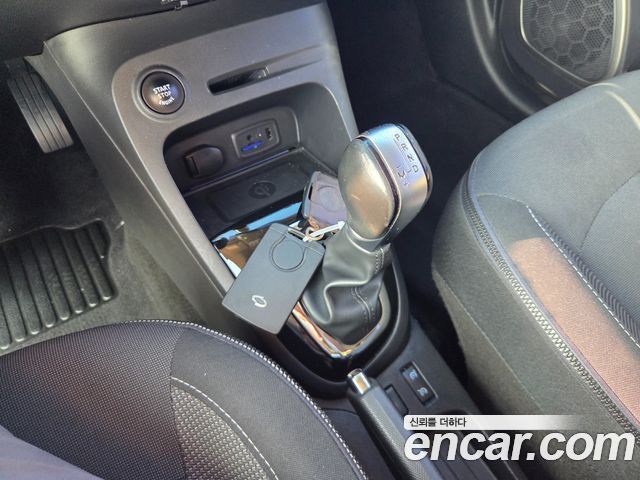 Renault Korea QM3 2017 — photo 11