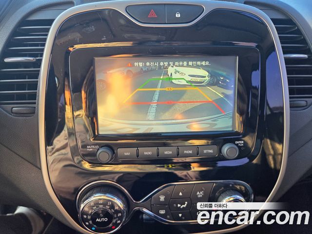Renault Korea QM3 2017 — photo 17