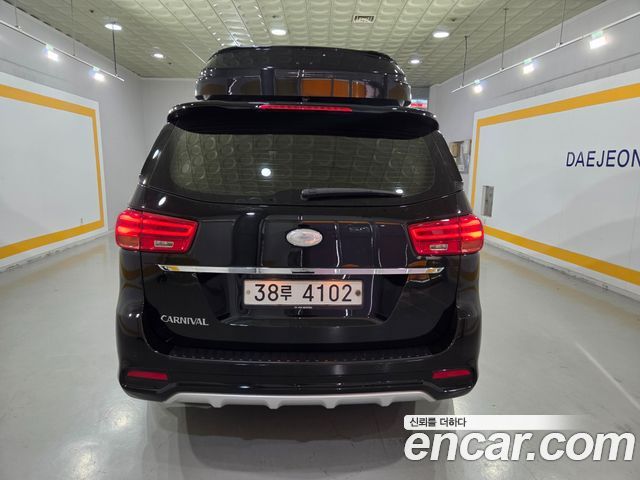 Kia Canival 2019 — photo 5