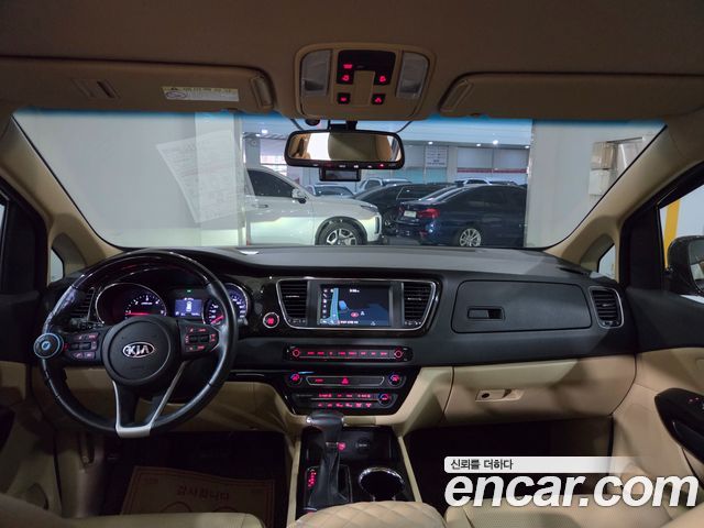 Kia Canival 2019 — photo 8