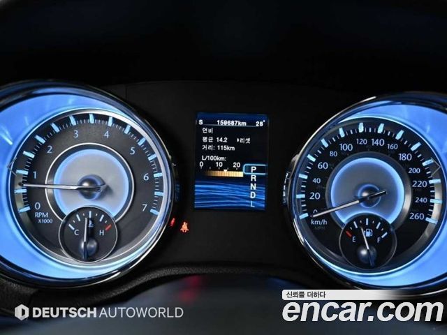 Chrysler 300C 2014 — photo 8