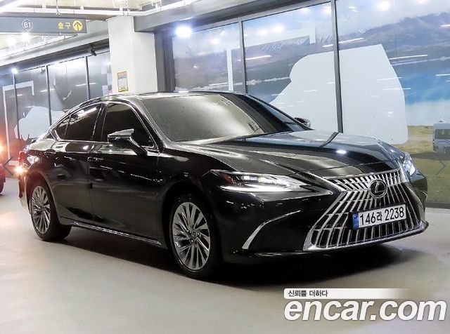 Lexus ES 2026 — photo 1