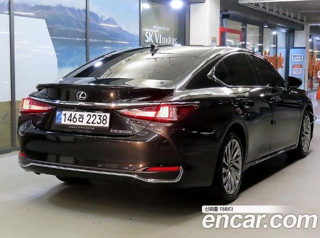 Lexus ES 2026 — photo 4