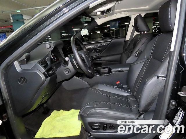 Lexus ES 2026 — photo 6