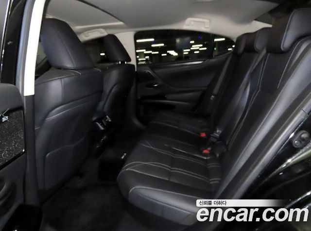 Lexus ES 2026 — photo 7
