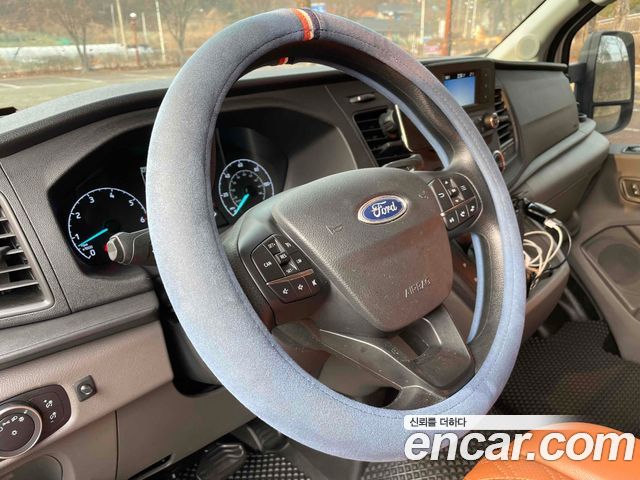 Ford Transit 2021 — photo 7