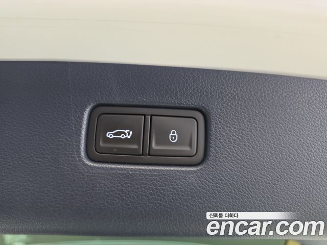 Genesis GV80 2023 — photo 24