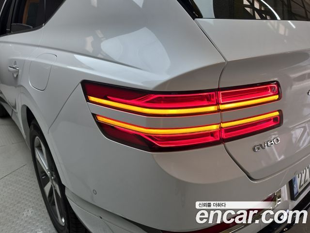 Genesis GV80 2023 — photo 9