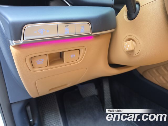 Genesis GV80 2023 — photo 28
