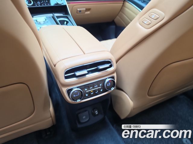 Genesis GV80 2023 — photo 31