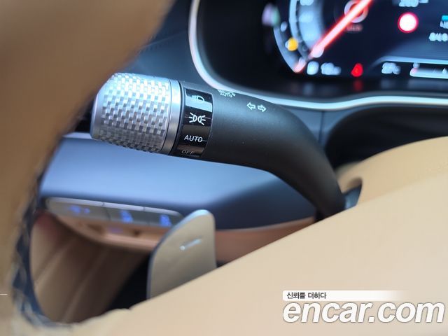 Genesis GV80 2023 — photo 33