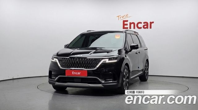 Kia Canival 2023 — photo 3