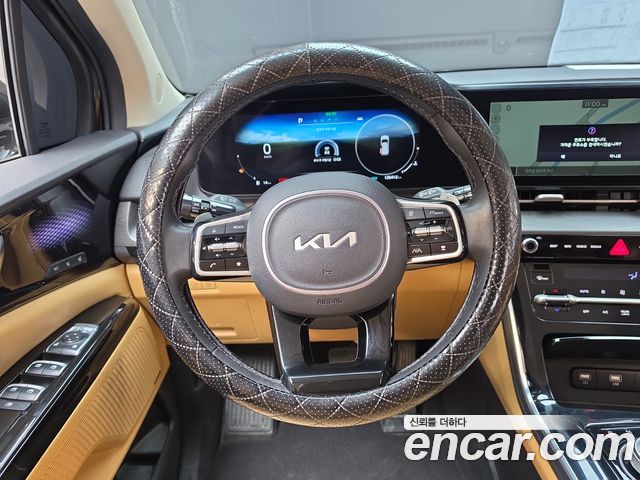 Kia Canival 2023 — photo 20